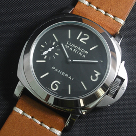 潜水専用腕時計パネライ ルミノールPAM00111  (手巻き)