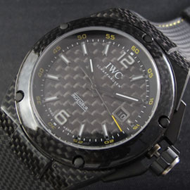 手厚い保証のある時計IWC ビッグインヂュニア機械式(カーボンファイバー素材)